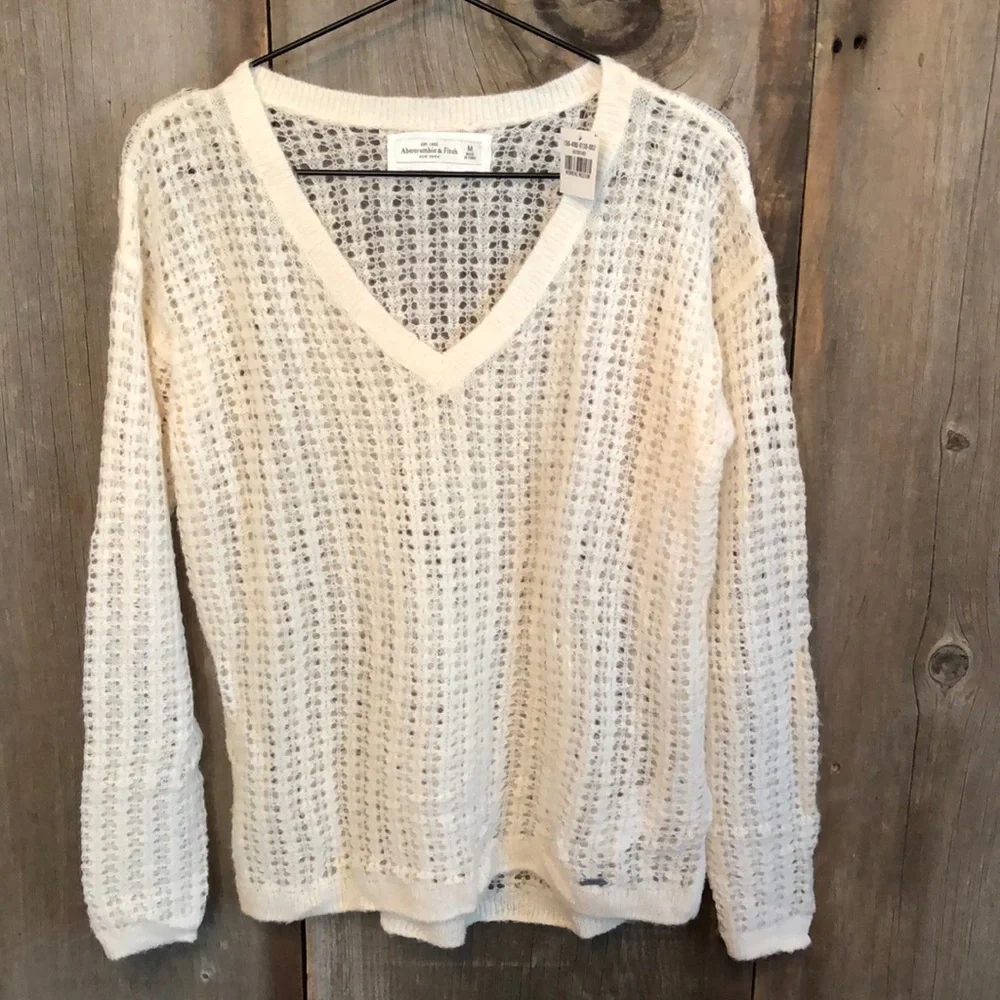 Abercrombie & Fitch Wool Open Weave V-neck Sweater in Ivory Cream Size Medium